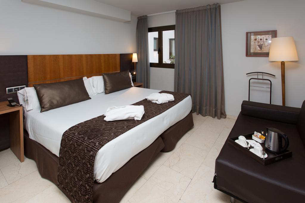 The Moods Oasis Hotel Barcelona Exterior photo
